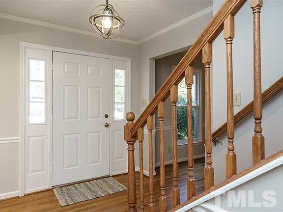 3rd image of 114 Butternut Dr