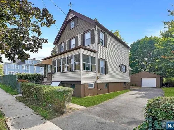 546 Christopher St, Orange, NJ 07050