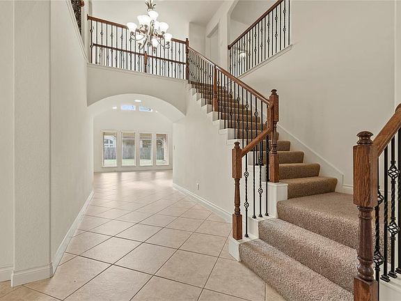 4th image of 4403 Lodge Vine Court
