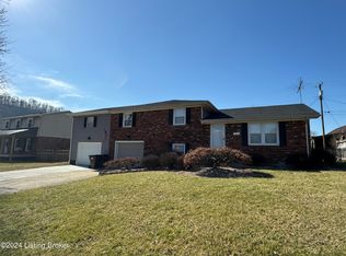 212 Deatherage Dr, Carrollton, KY 41008
