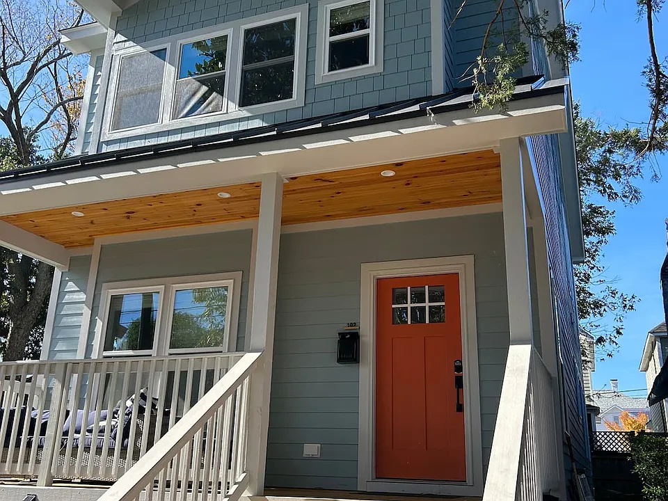 102 Magnolia St