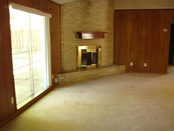 5th image of 23034 Spring Willow Dr