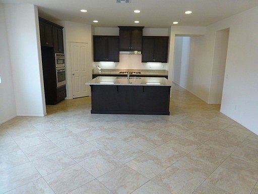 3rd image of 28677 Farrier Dr