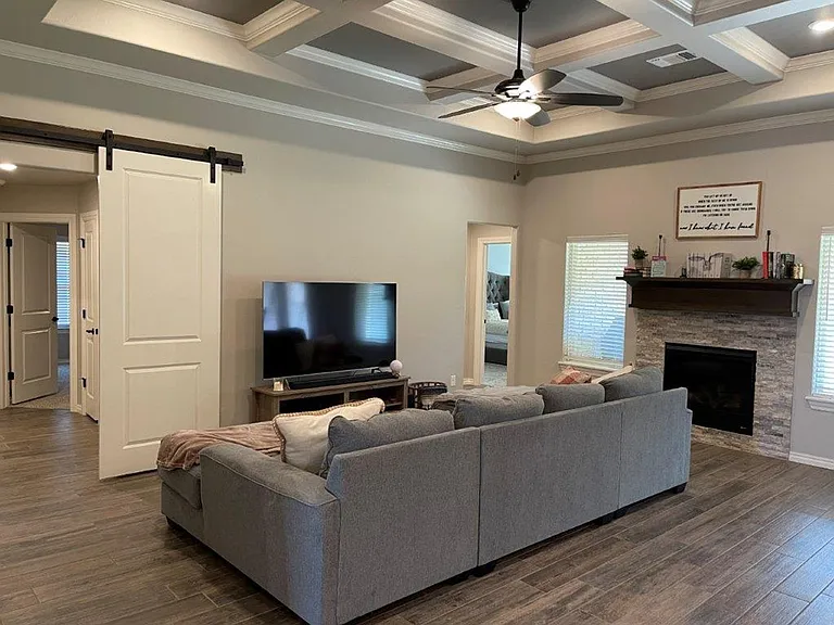 2916 Cypress Springs Blvd — Photo 26