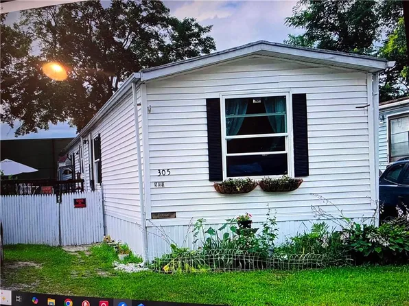 245 Manton St, Pawtucket, RI 02861