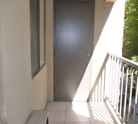 3rd image of 225 W 6th St APT 304