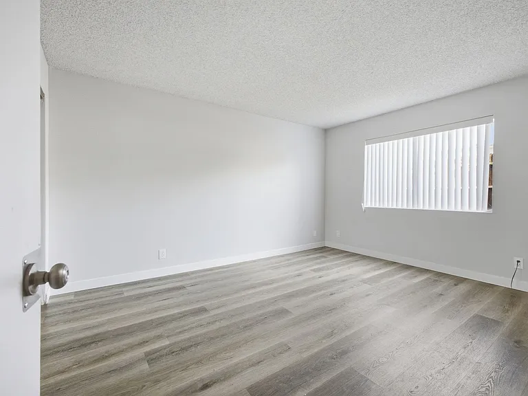 1701 Scott Rd #106 — Photo 11