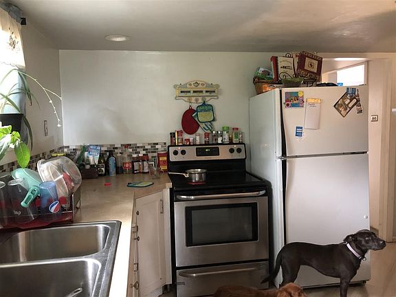 5th image of 185 E Center St