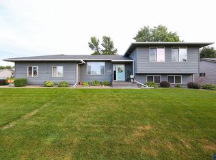 7216 W Strabane St, Sioux Falls, SD 57106