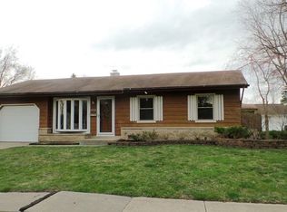 933 Wilshire Ave, Elk Grove Village, IL 60007