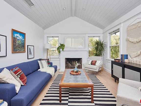 3rd image of 6043 Burwood Ave