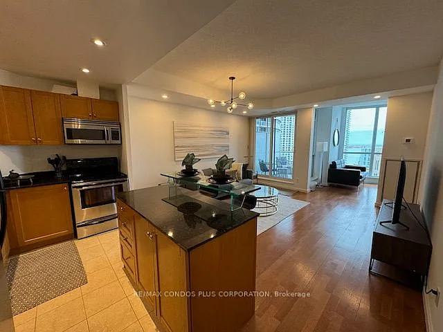 3 bed, $3,400 — Photo 4