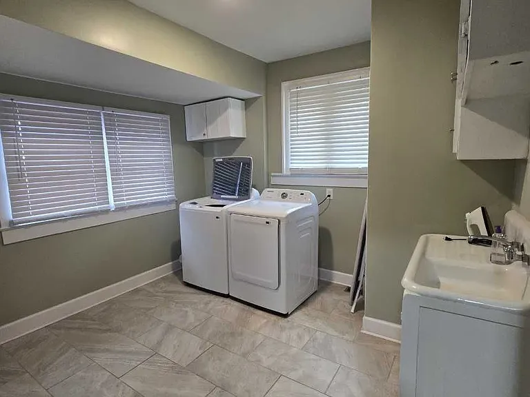 402 Meriwether St — Photo 31
