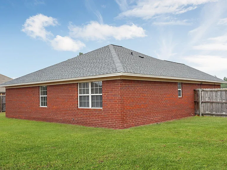 2115 Walberg Dr — Photo 51