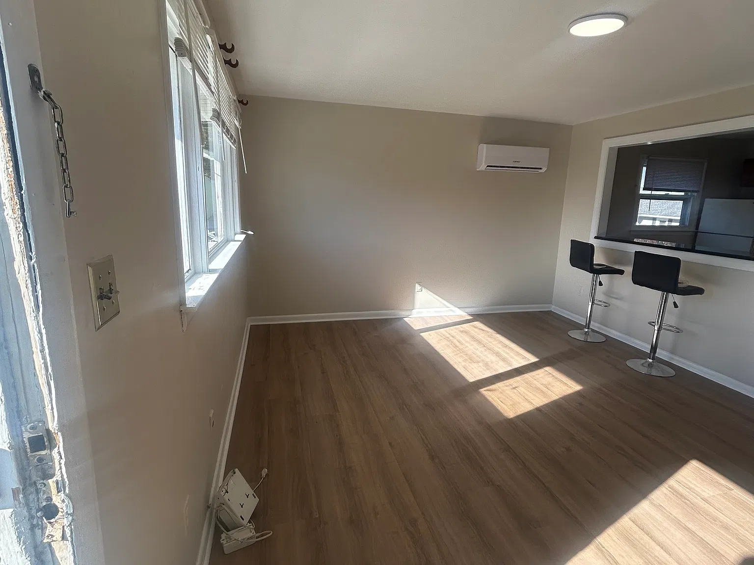 2 bed, 850 sqft, $1,450 — Photo 3