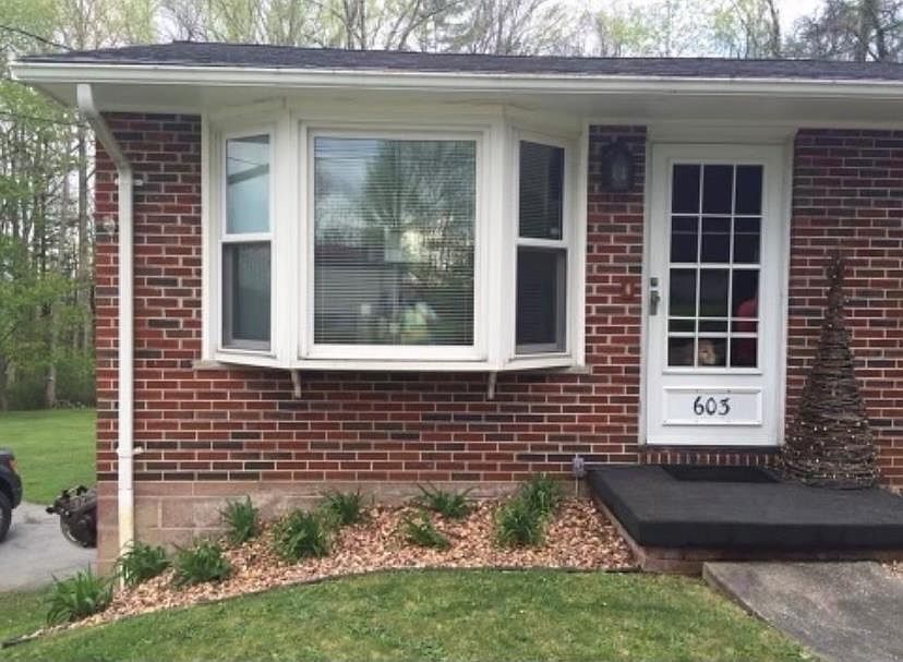 1st image of 603 Sullivan Rd