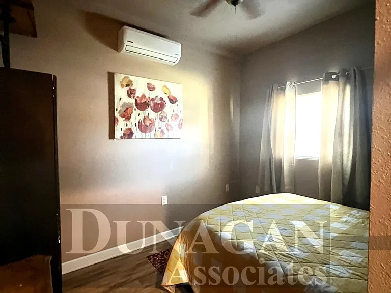 408 N Mesa St #A & B — Photo 7