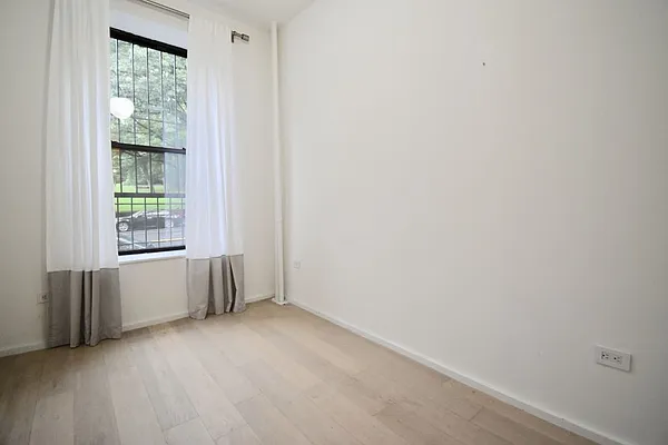 Rented by Skyward | media 19