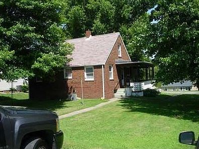 2nd image of 413 Jamison Ave