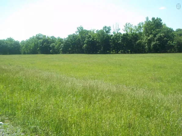 13 Hughey Ln, Waverly, TN 37185