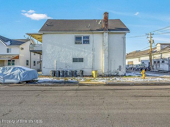 2nd image of 1007 Washburn St Floor 1