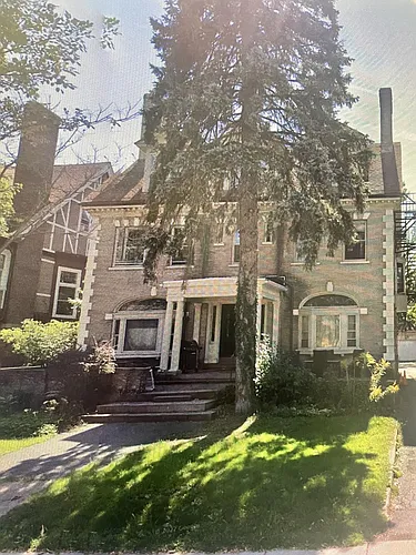 579 University Ave #7 Photo 1