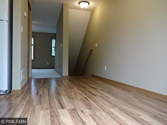 5th image of 15545 Foghorn Ln