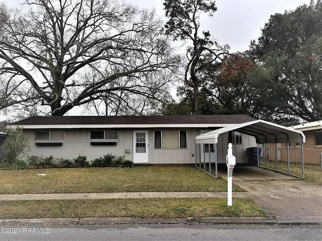 914 Mary Ann - 1 — Photo 2