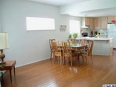 2nd image of 6042 Camellia Ave