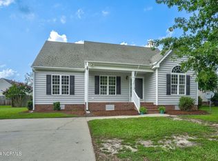 795 Edenbrook Dr, Winterville, NC 28590