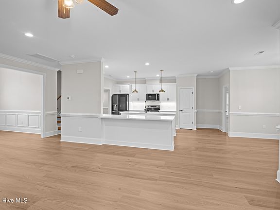 5th image of 2107 Cornerstone Drive