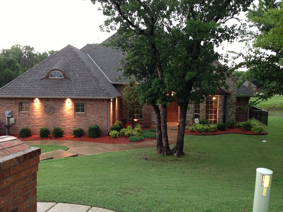 1st image of 409 Siena Dr