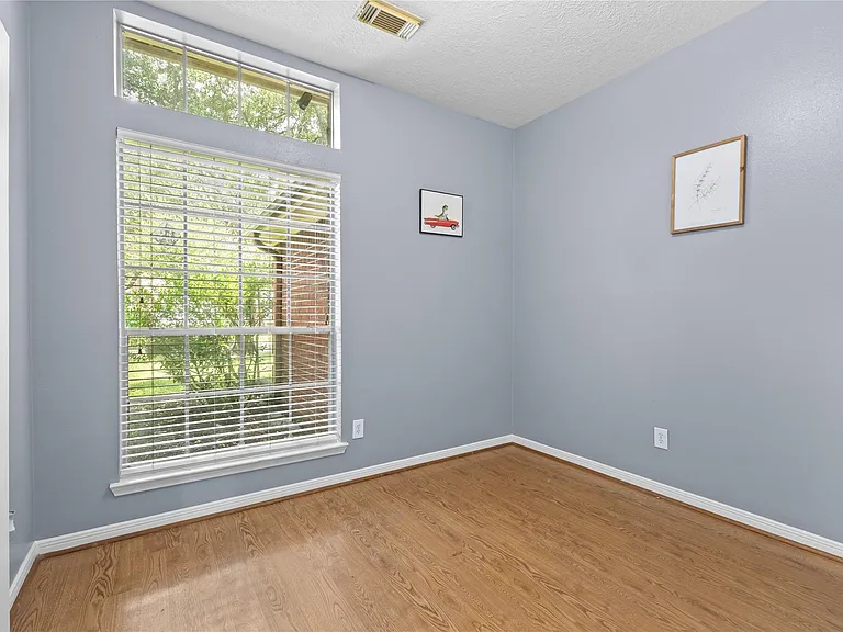 8619 Bridge Park Dr — Photo 23