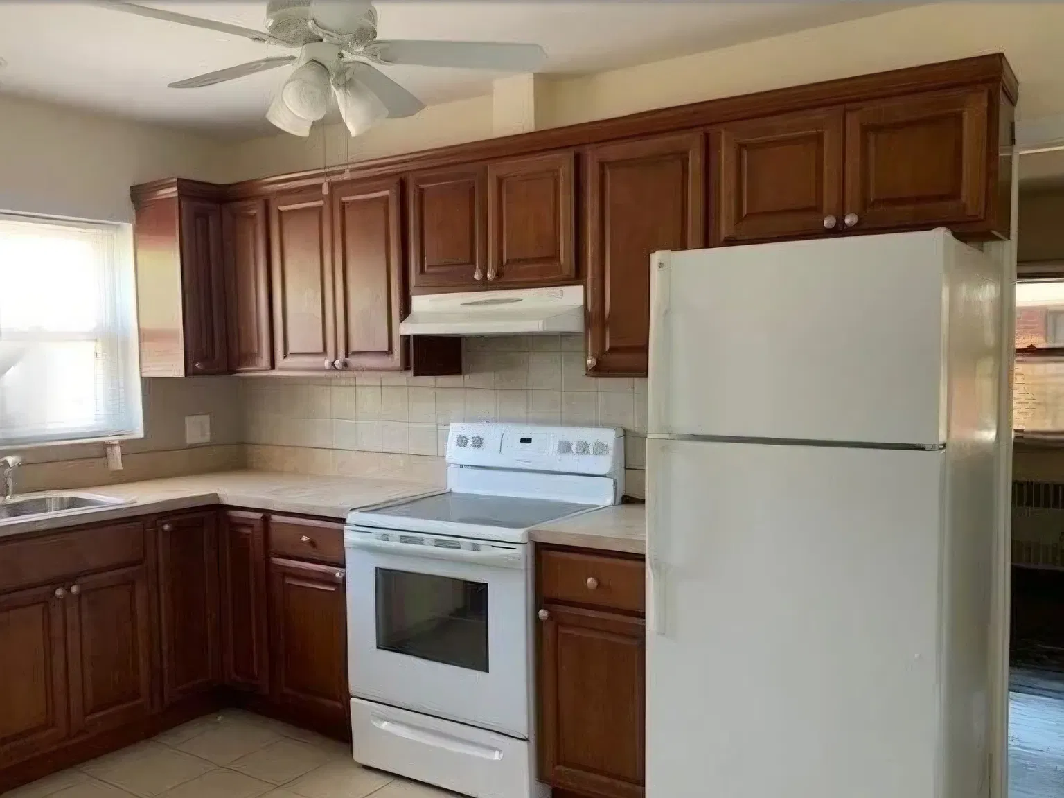 2 bed, 900 sqft, $2,800 — Photo 3