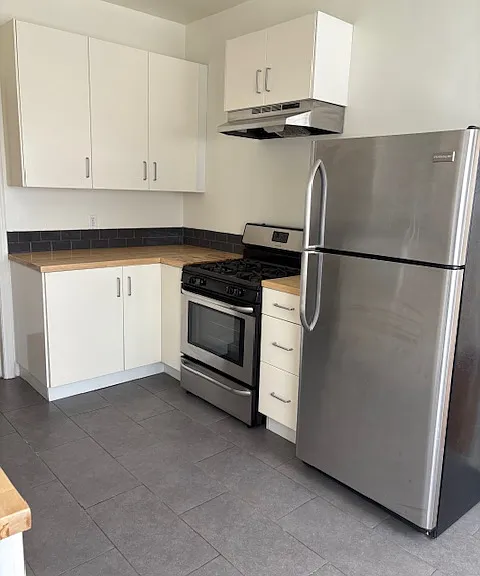 661 S Mathews St #4 — Photo 4