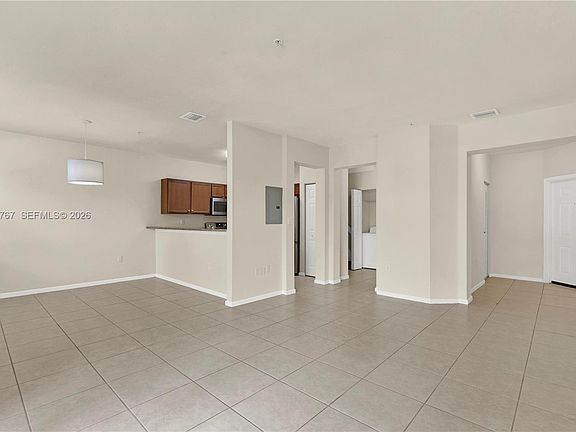4th image of 8620 NW 97th Ave APT 203