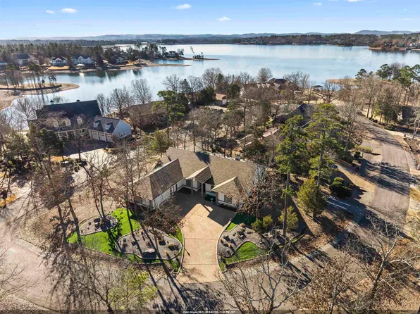 7 Resplandor Loop, Hot Springs Village, AR 71909