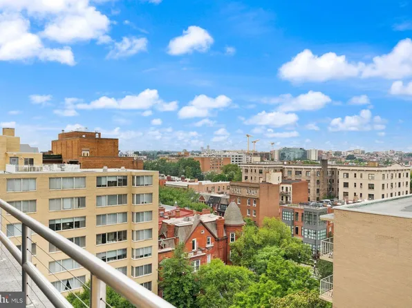 1401 17th St NW APT 1004, Washington, DC 20036