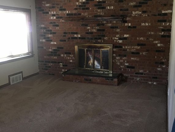 2nd image of 51 Diamond Ave