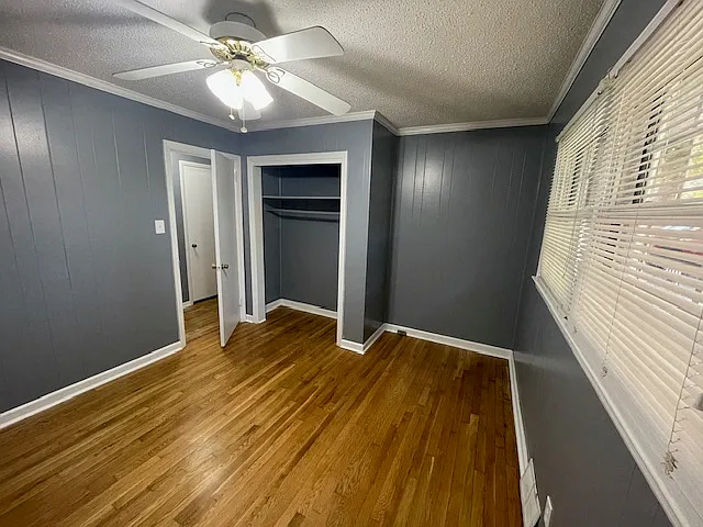 704 Lynnwood Dr — Photo 11