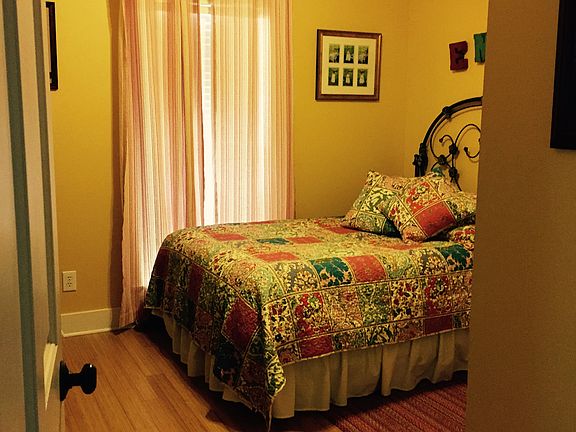 3rd image of 115 Roberts Cove Cir
