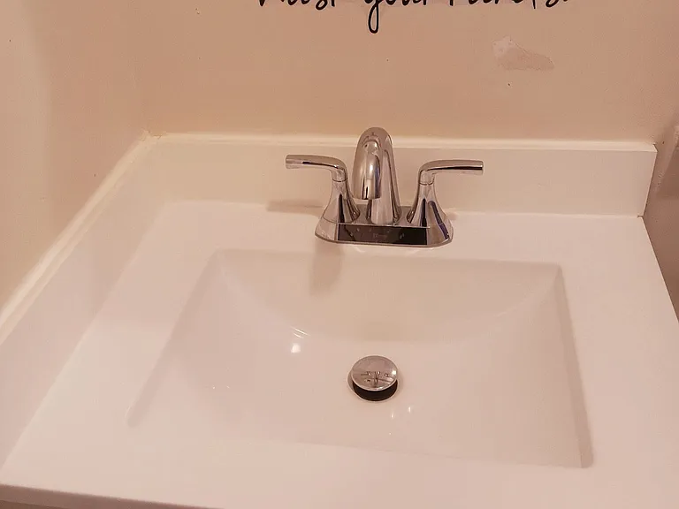 83 Lounsbury Ave #3 — Photo 6