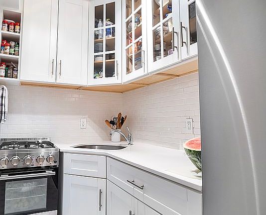 5th image of 408 W 57th St APT 9G