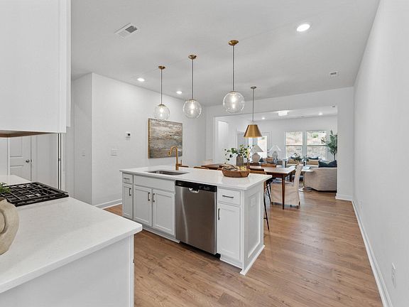 4th image of 716 Bent Willow Dr #194