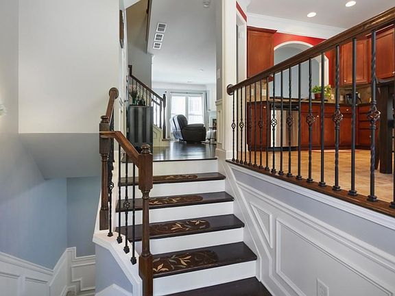2nd image of 2455 Natoma Ct SE #9