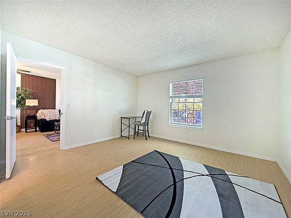 5th image of 3823 S Maryland Pkwy Unit T6