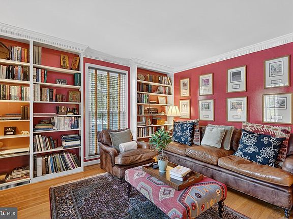 3rd image of 2238 47th St NW