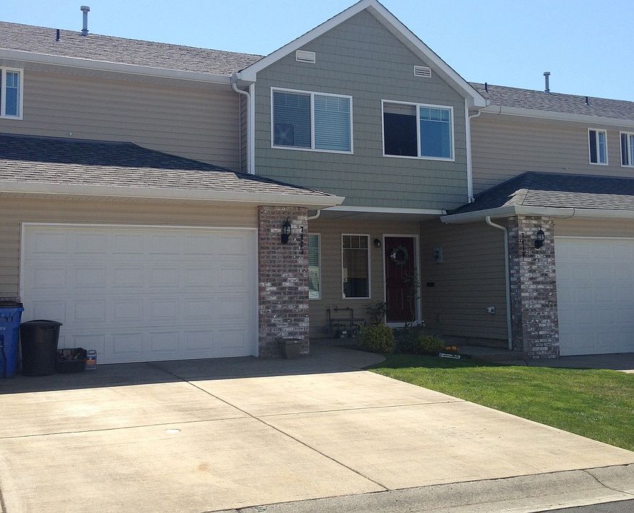 1st image of 7423 NE 61st Way