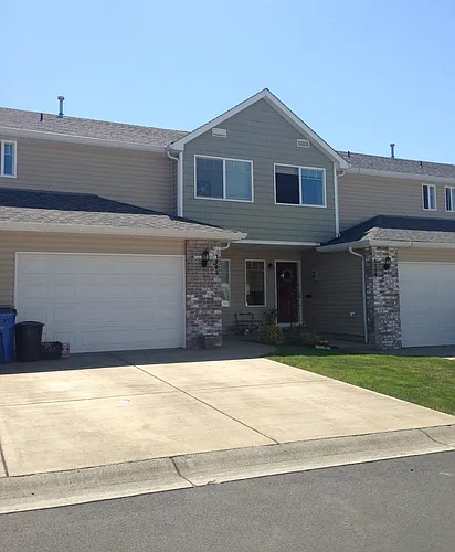 7423 NE 61st Way Photo 1