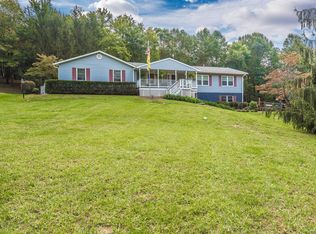 4121 Larson Ln, Mount Airy, MD 21771